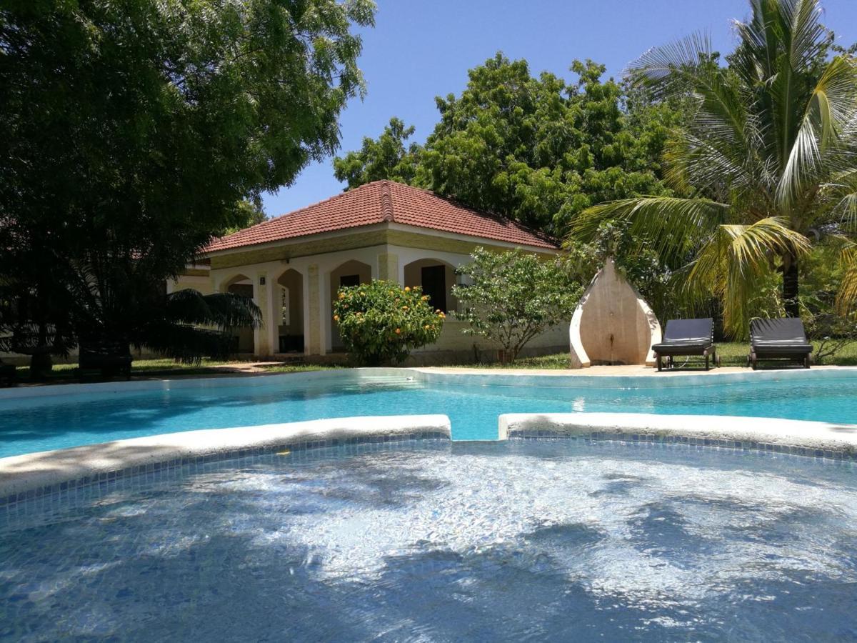 Safina Cottages Diani Beach Exterior foto