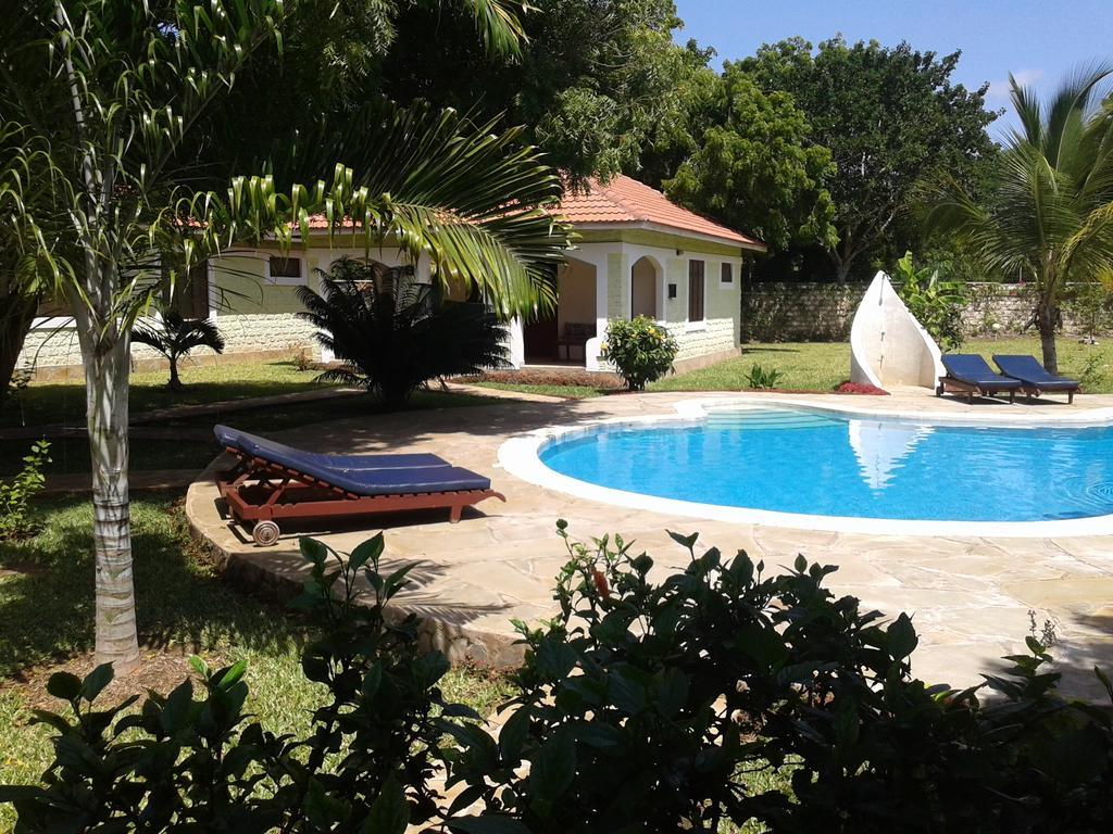 Safina Cottages Diani Beach Zimmer foto